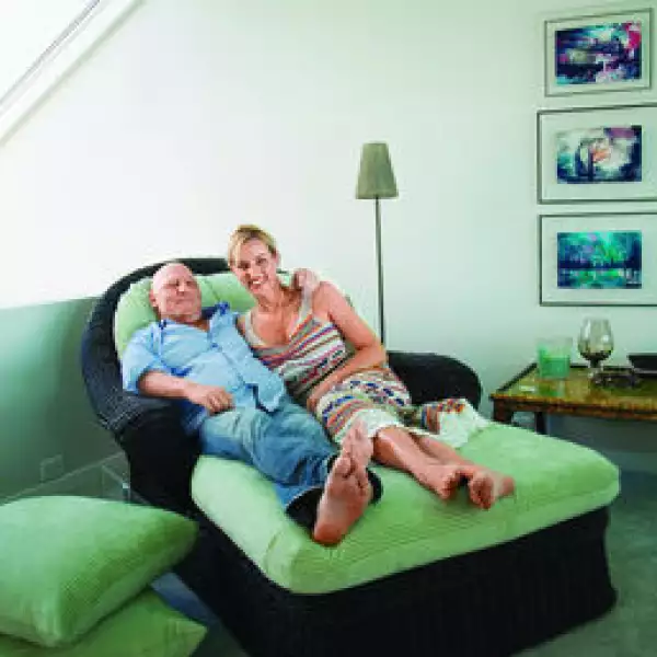 Steve Madden, Wendy (esposa de Steve Madden)