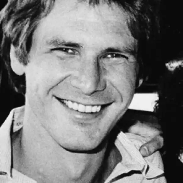 1978: 36 años. Ford se convirtió en una estrella al interpretar a Han Solo en la saga fílmica de George Lucas, Star Wars. El actor fascinó al director con su audición en 1975.