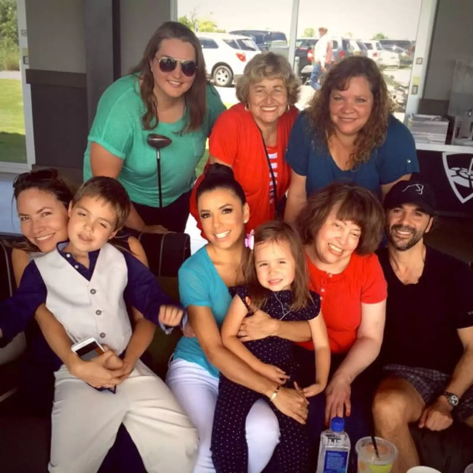 Pepe ya es parte de la familia de la actriz, a quienes visitan en Texas.