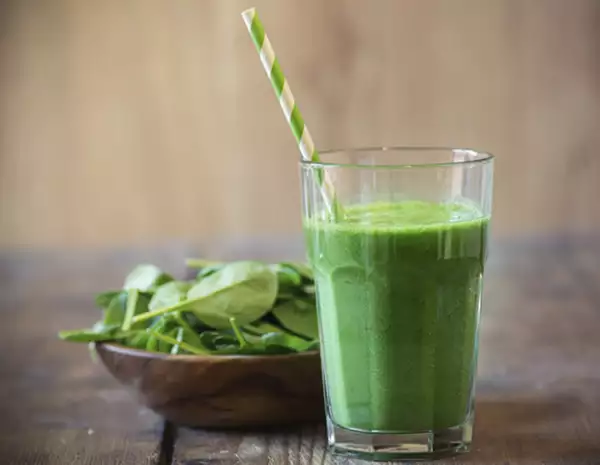 El kale y el plátano harán que empieces el día con mucha energía.