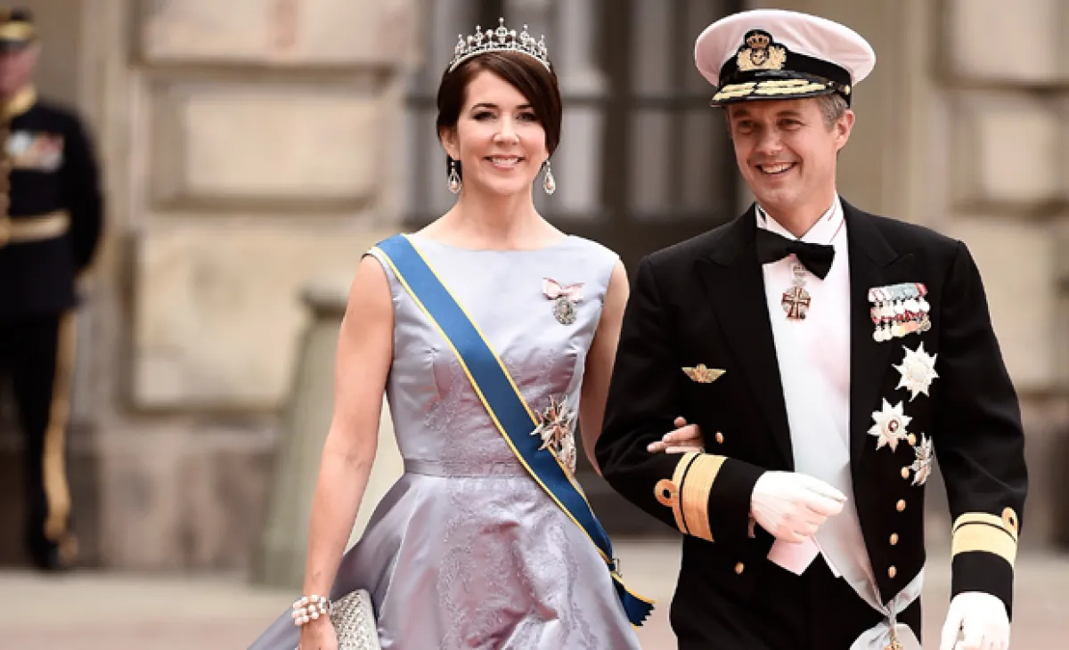 Federico y Mary de Dinamarca se mostraron muy agradecidos con el salvavidas que rescató al heredero.