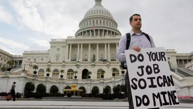 La paralización de la administración era "completamente evitable" según el presidente Barack Obama, quien dijo a los empleados del Gobierno que intentaría convencer al Congreso de que vuelva a sesionar lo antes posible.