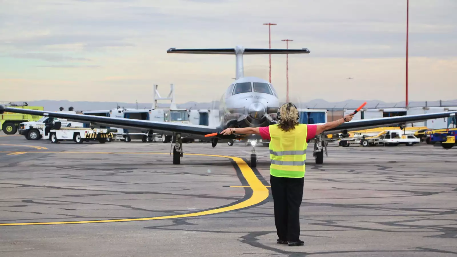 Drones de cárteles o un error del Pentágono, ¿qué pasó en el aeropuerto de El Paso, Texas? 