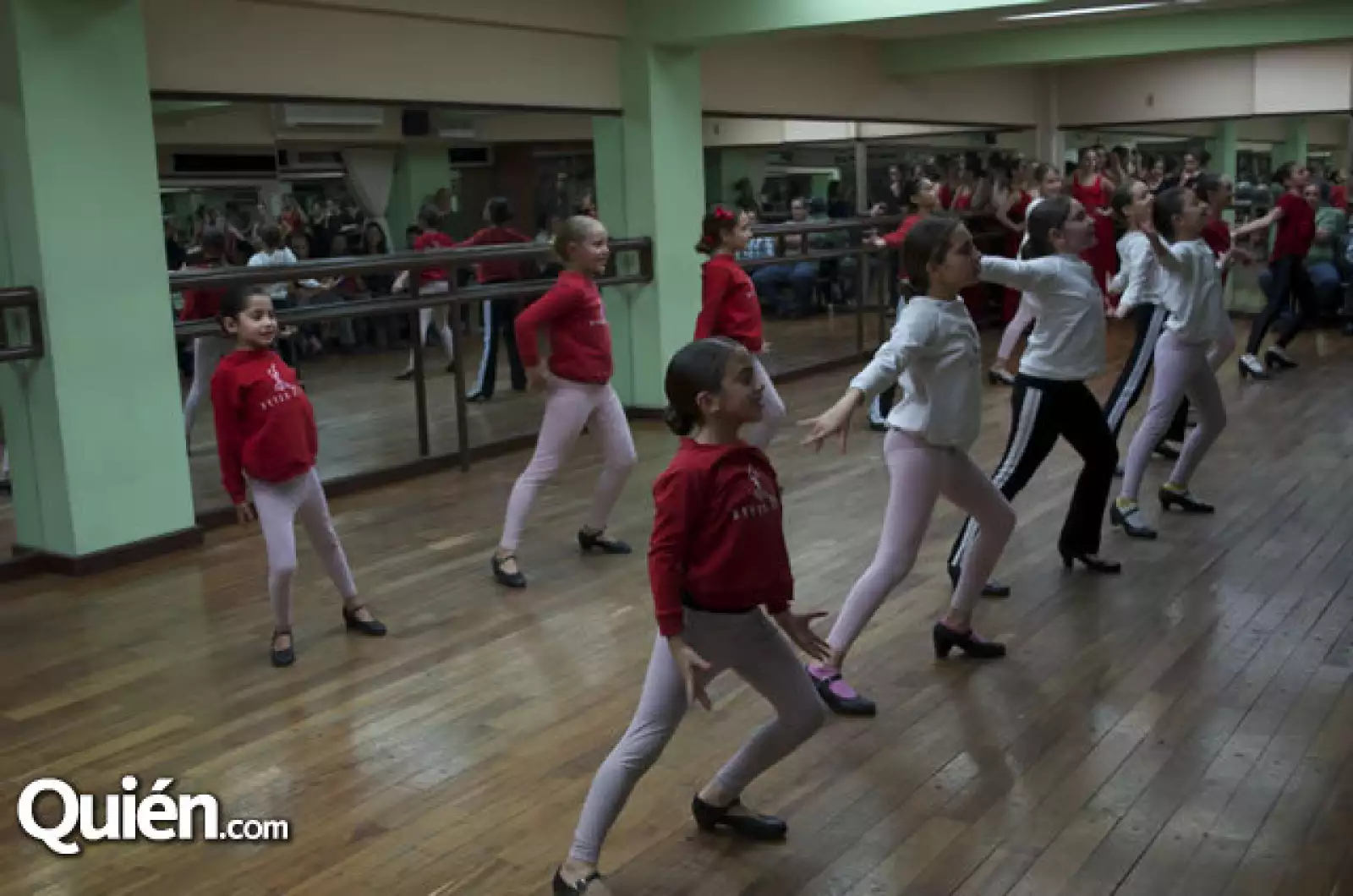 Presentación final en Ryver Dance Studio