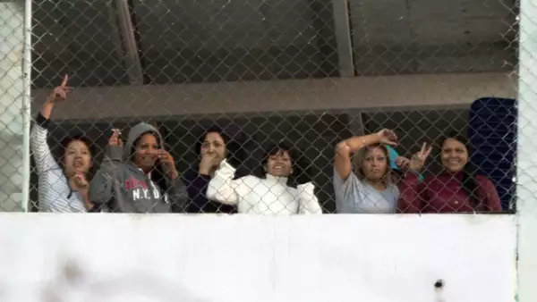 Ni mujeres ni menores de edad fueron heridos durante el enfrentamiento, en los edificios C2 y C3 de la cárcel, de acuerdo con las autoridades.