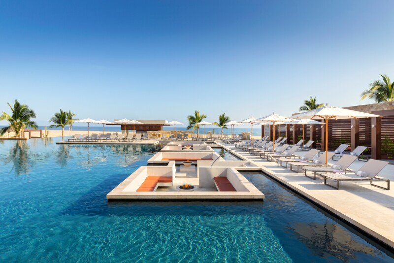 HRHLC_LEGENDARY POOL DAYTIME.jpg