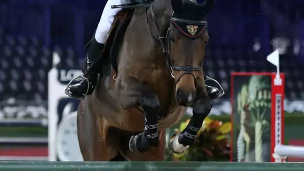 La hija de Carolina de Mónaco asistió a la competencia de salto &#39Gucci Masters&#39 hoy en París, retomando su pasatiempo favorito.