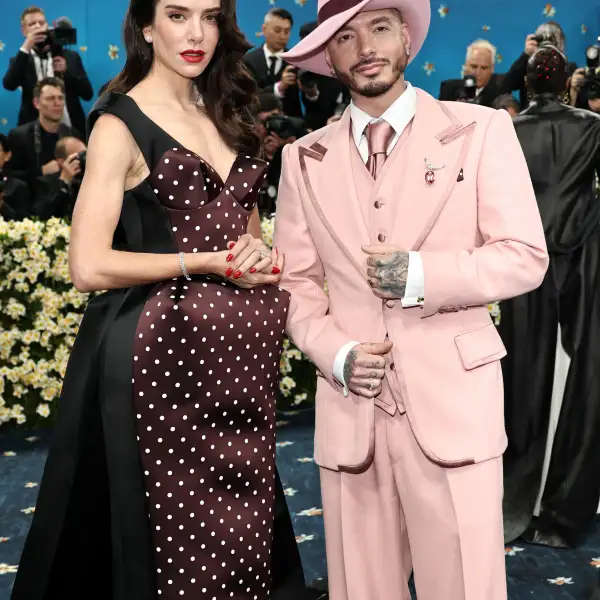 Valentina Ferrer y J Balvin