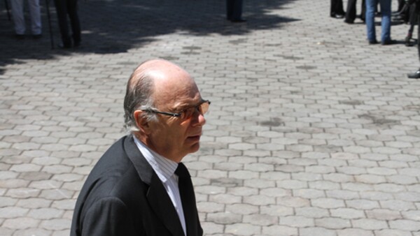 A la despedida del director de Cemex acudieron intelectuales como el historiador Enrique Krauze.