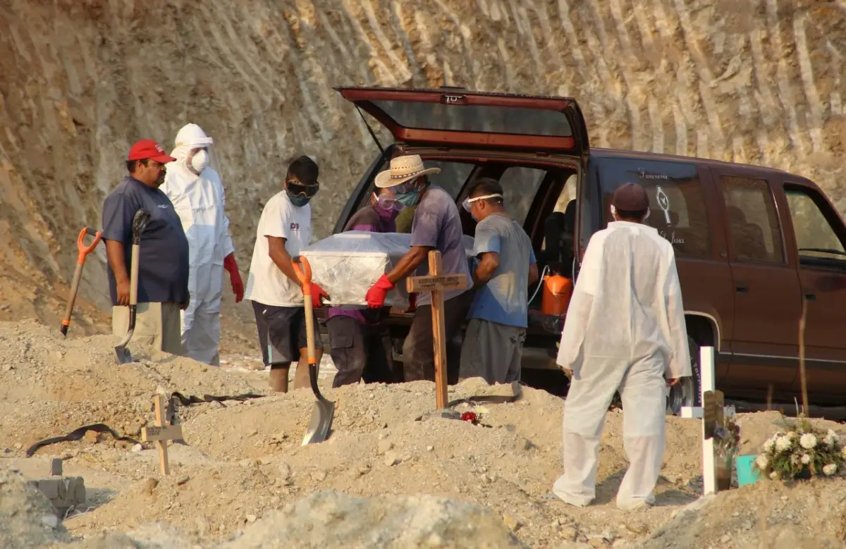 Sepelios en el panteón de Acapulco Guerrero de muertos por Covid 19
