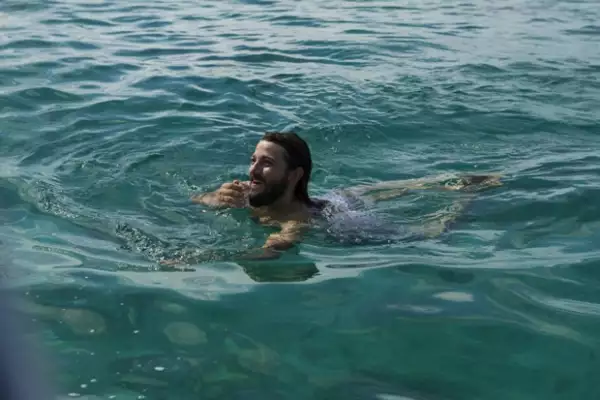 Diego Luna dice que su trabajo no lo toma como tal porque disfruta mucho trabajar entre amigos.