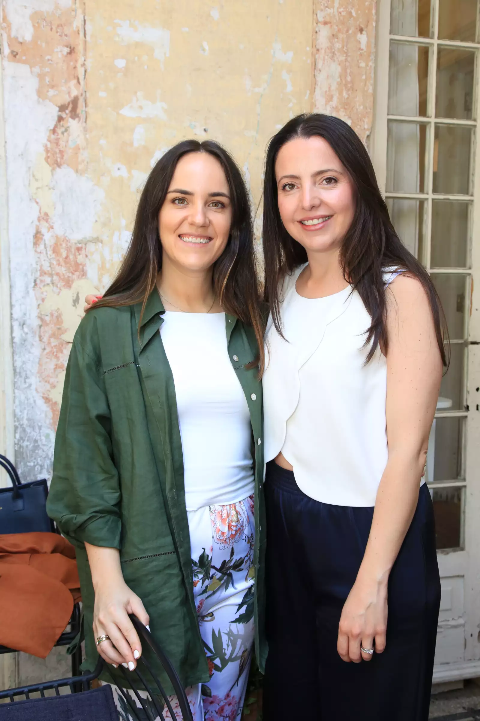 Belén Arce  y Mónica Olivar