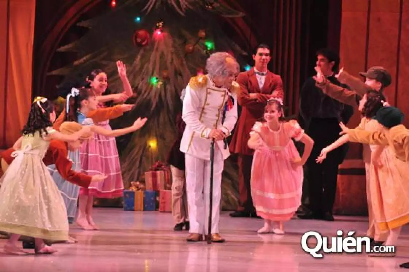 Brindis Navideño Iza Business Centers