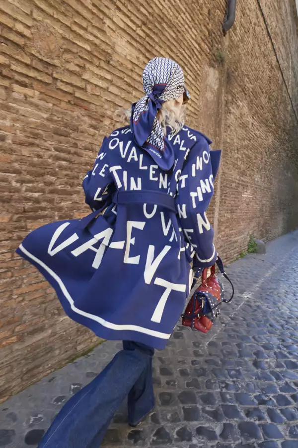Valentino-Resort-2019-01