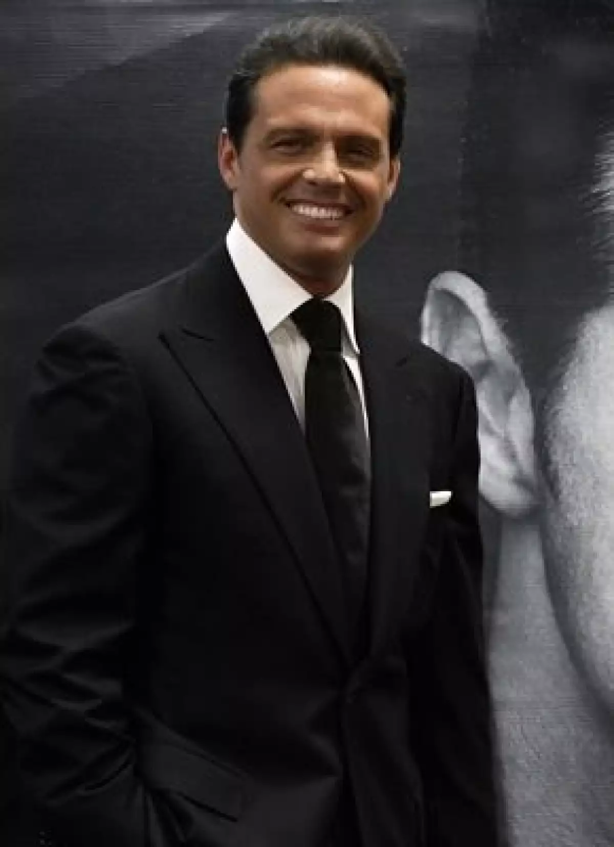 El cantante mexicano convocará a más de 300 mil personas en seis días.