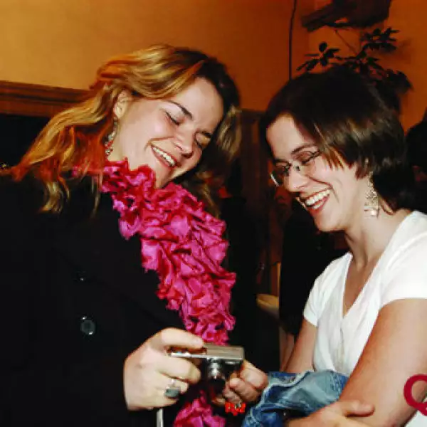 Gina Badenoch, Sofía Letona