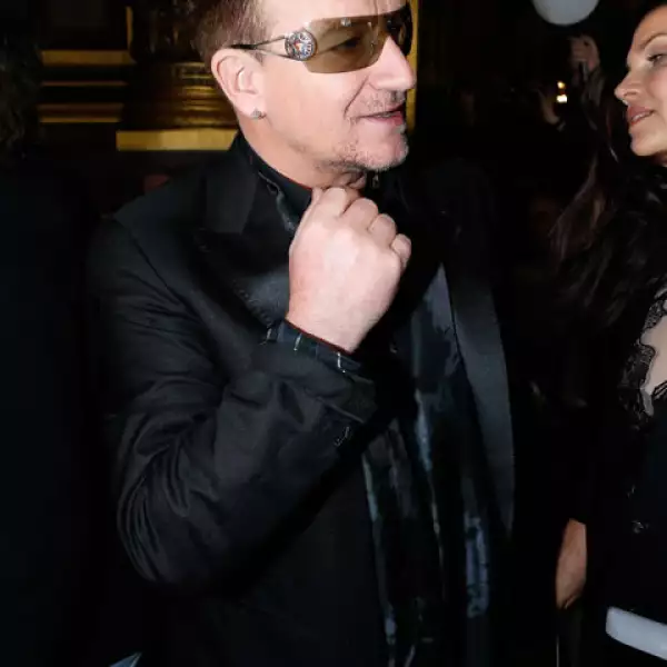 Bono.
