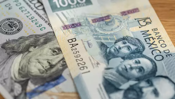 Peso mexicano hoy ,19 de agosto: registra pérdidas por segunda jornada consecutiva