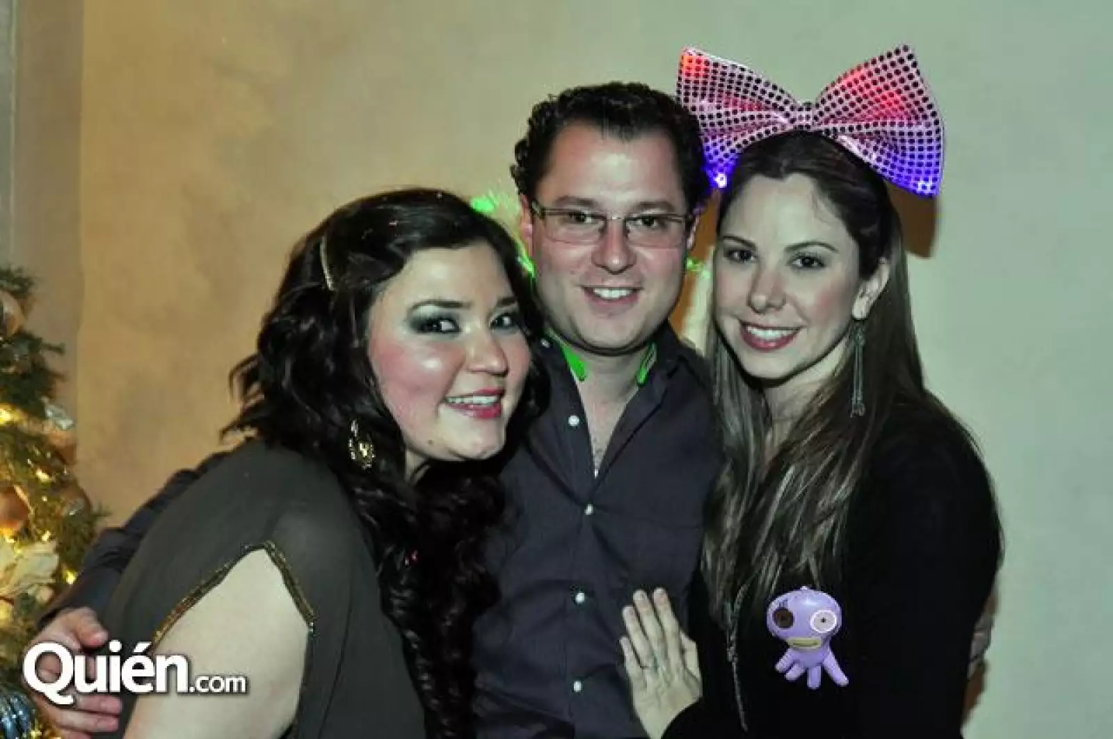Andrea Arnaud,Gerardo Richo y Mayra Garza