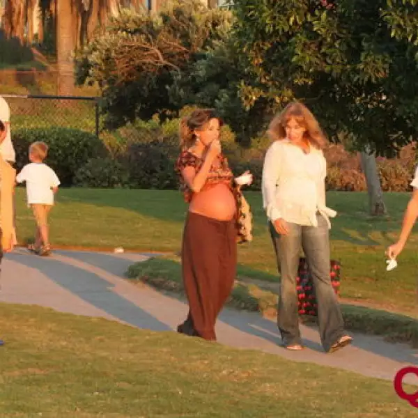 Issabela Camil, Alejandro Zavala Camil, Kali Camil, Tony Camil