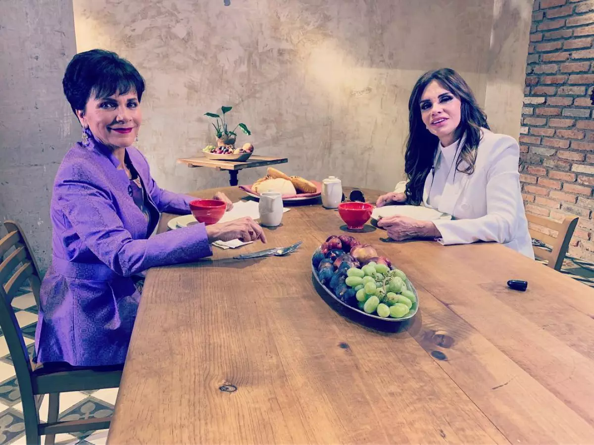 Pati Chapoy y Lucía Méndez