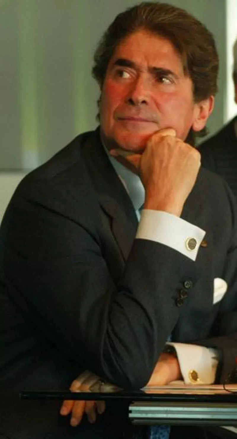 El presidente y director general ejecutivo presentó ayer su renuncia al frente de la empresa.