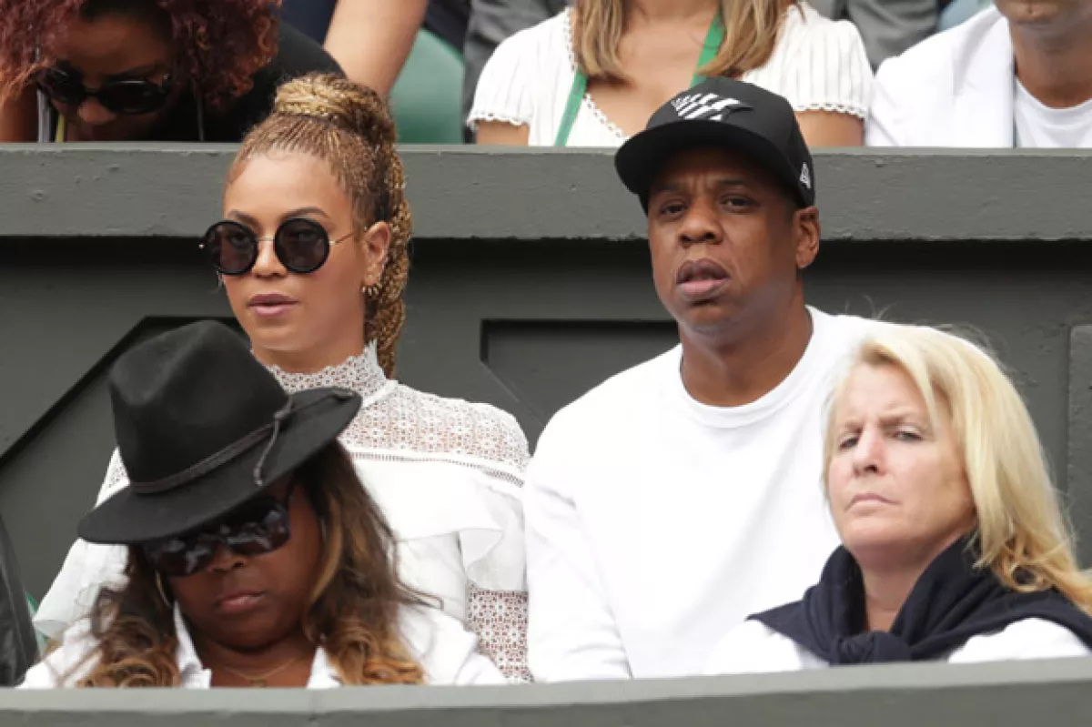 Beyoncé y Jay-Z asistieron a la final de Wimbledon, en donde salió ganadora Serena Williams.