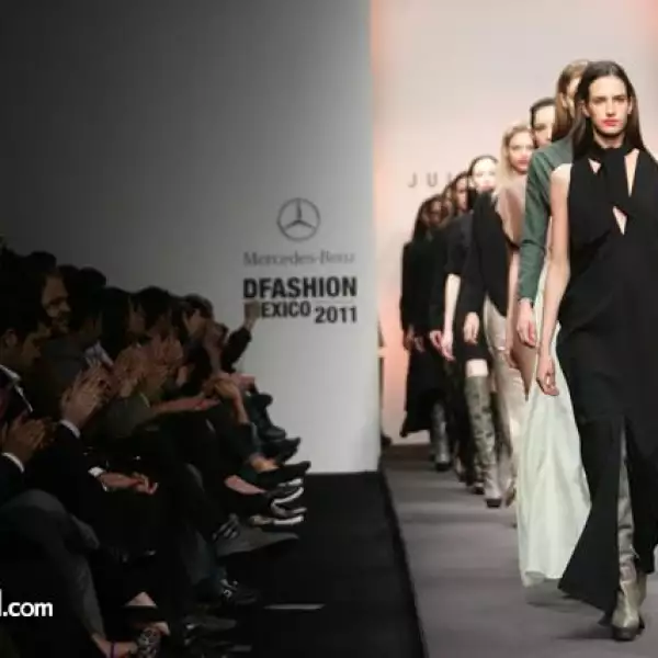 MBDF 2011 Pasarela Julia Renata