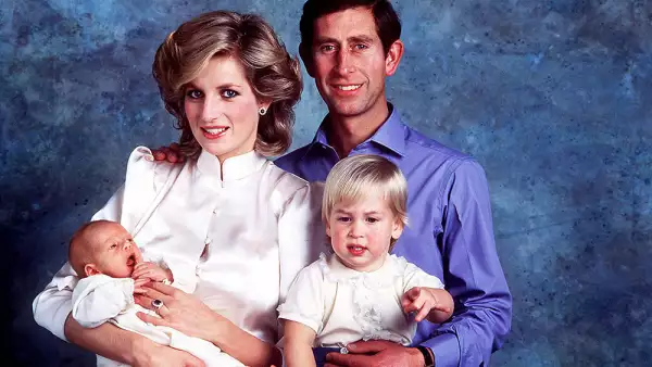 Princesa Diana, príncipe Carlos, William y Harry