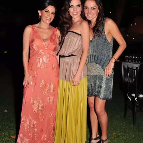Gaby Vaencia,Claudia Lozano,Mireille Vizcaino