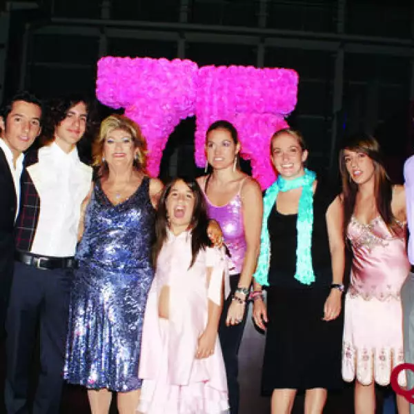 Mónica Vergara, Patricia Vergara, Bertha Vergara, Gabriela Vergara,  Juan Carlos Vergara