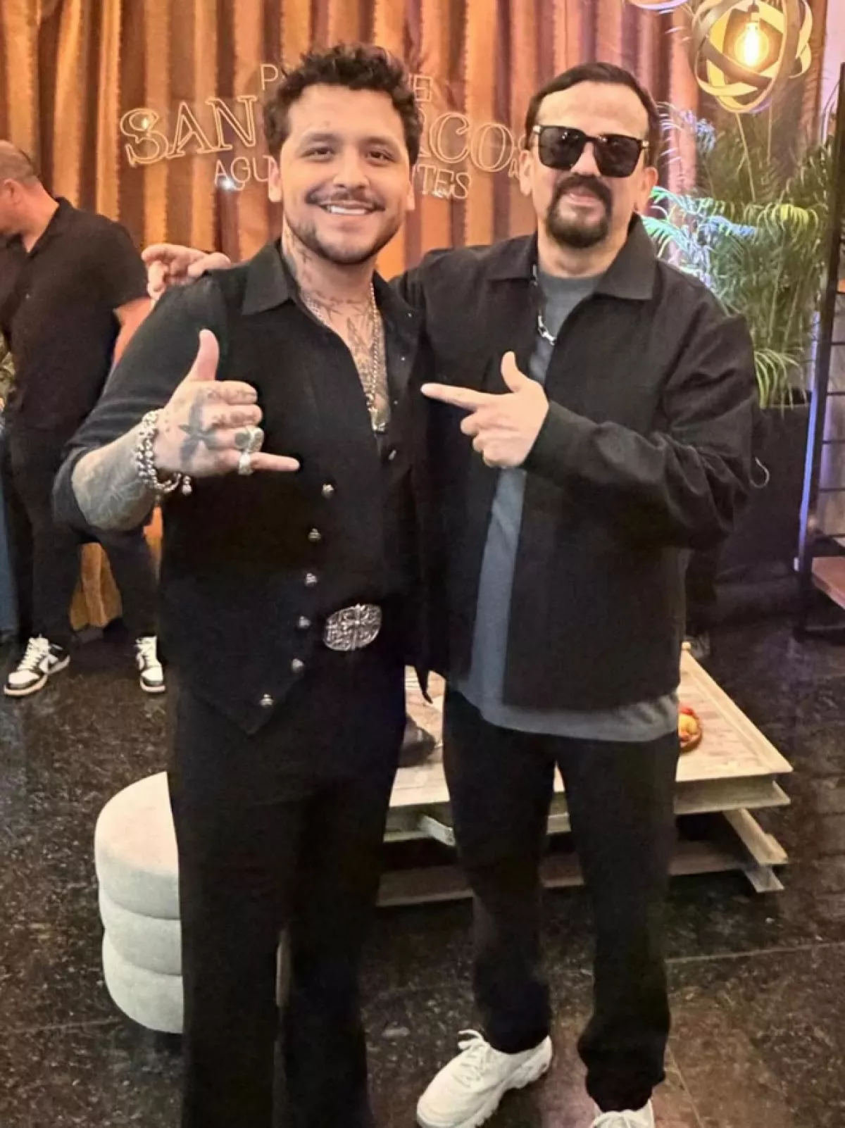 Christian Nodal y Cruz Martínez