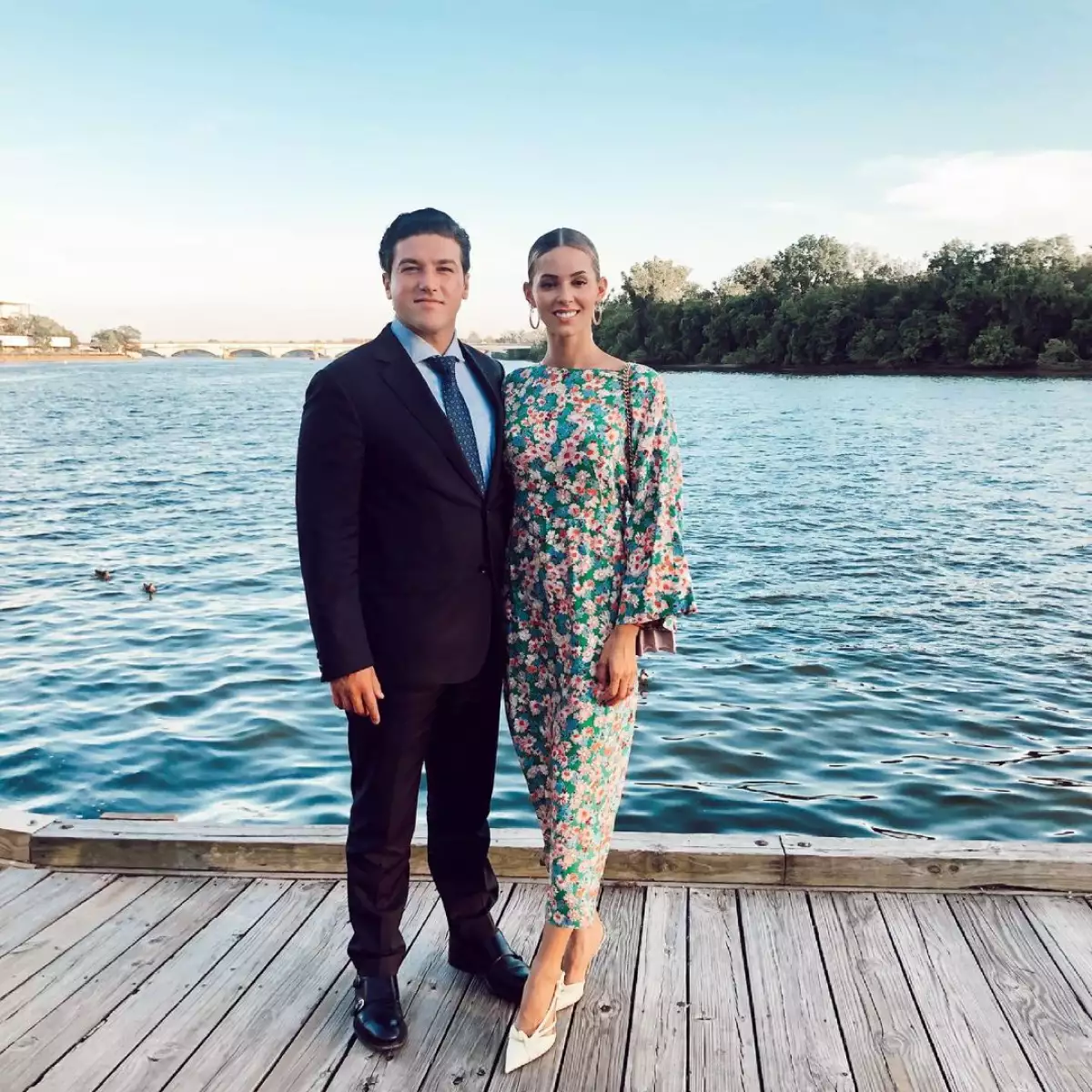 Samuel García y Mariana Rodríguez