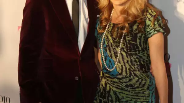 KARLA GUINDI. Acaba de dar la noticia de que este año se convertirá en mamá, aunque aún no se le nota su pancita. Erick Elías y Karla llevan tan sólo seis meses de matrimonio, se casaron en noviembre del año pasado en una ceremonia en el Colegio de las Vizcaínas.