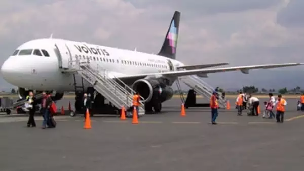 Volaris02