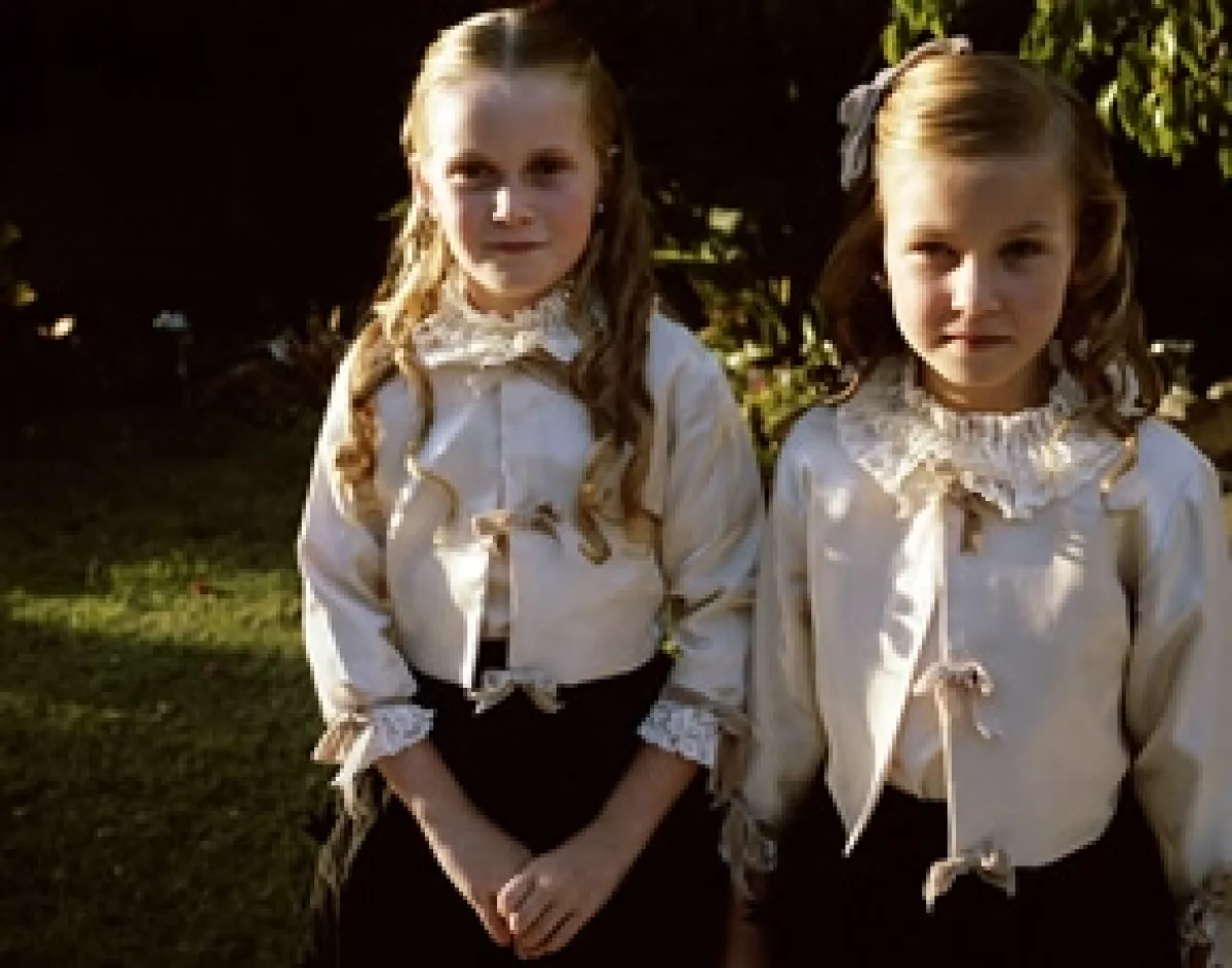 Esta foto retrata a dos de las hijas de los Hank y fue llamada "La Güera y Nirvana".
