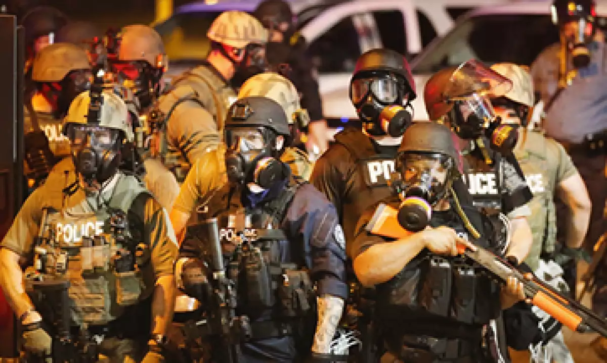 El jefe de la policía de Ferguson niega que su departamento se haya militarizado. (Foto: AFP)