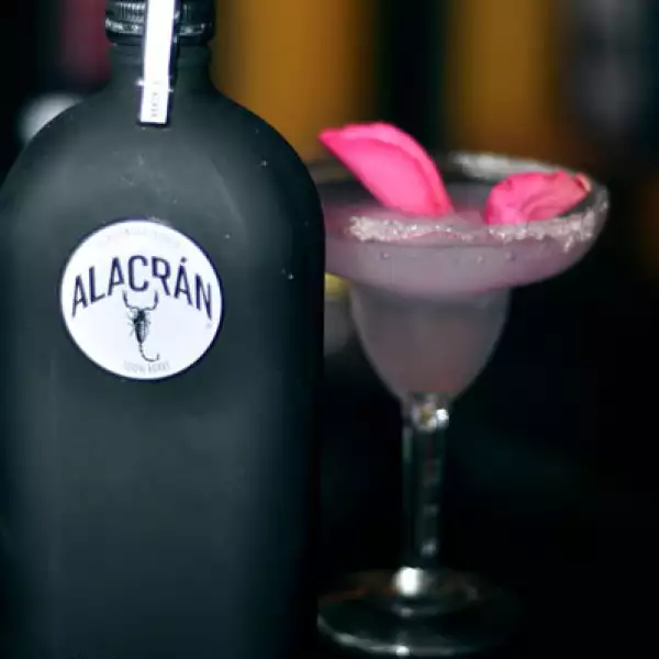 Margarita de Rosdas con Tequila Alacrán