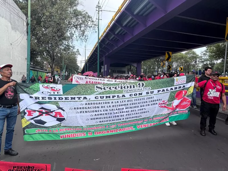 marcha cnte estadio azteca.jpeg