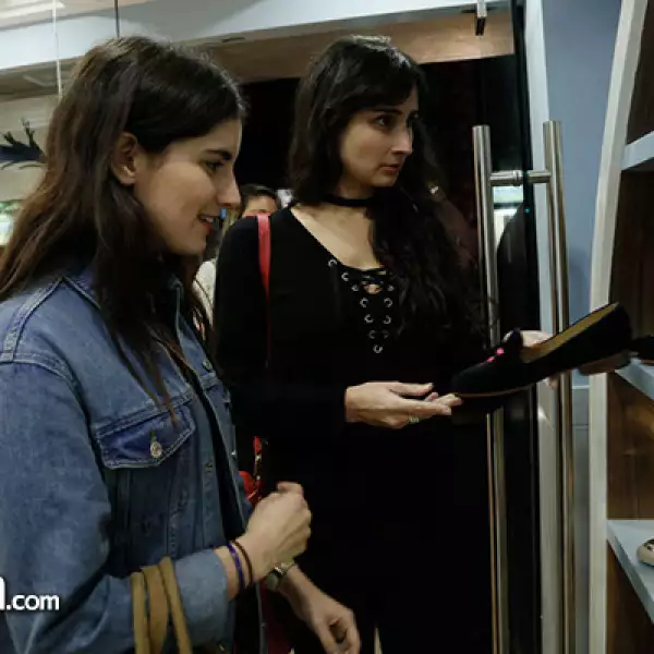 Alejandra Romo y Alejandra Calimayoy