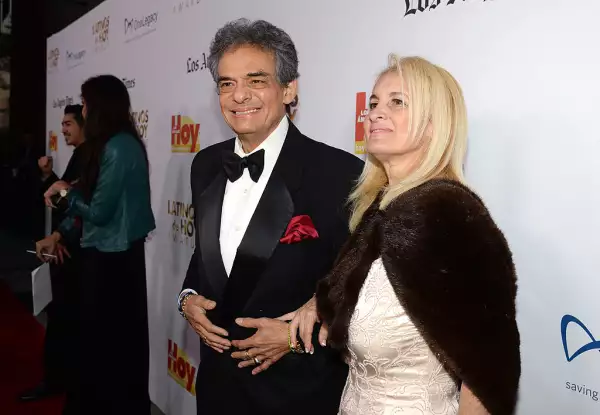 José José y Sara Salazar