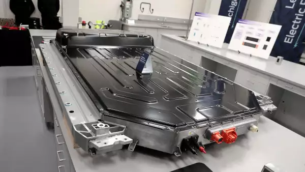 aranceles-y-subsidios-estrategia-estados-unidos-frenar-autos-chinos