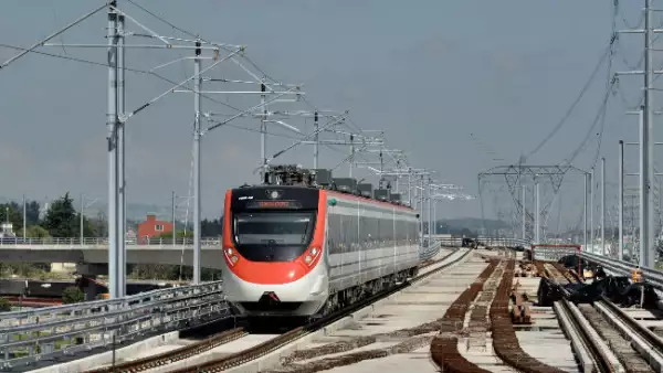 Tren Interurbano M�xico-Toluca 2