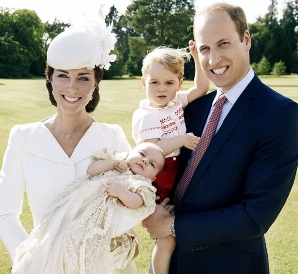 Las fotos fueron tomadas en la residencia de Sandringham de la familia real.