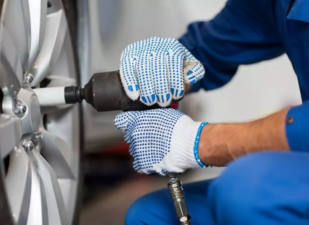 obrero de la industria automotriz