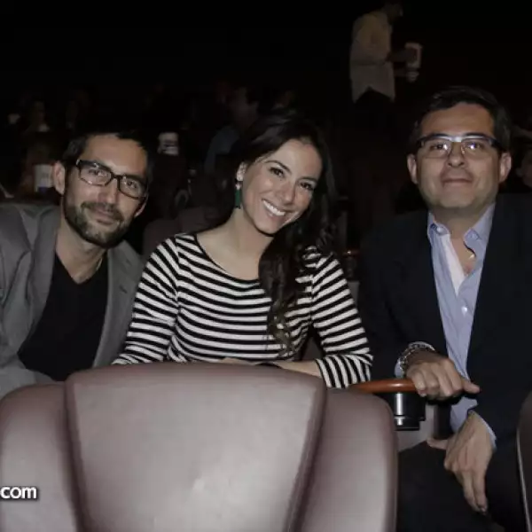 Eamonn Sean, Claudia Lizaldi y Luis Xavier Quijano