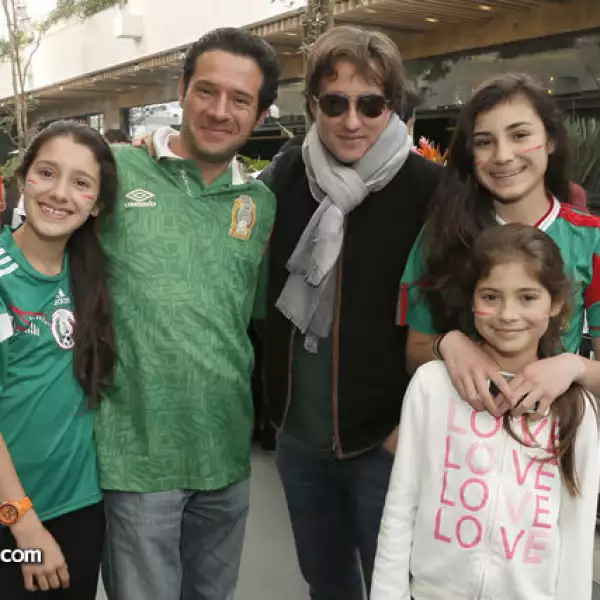 Valeria,Navarrete,Rodolfo Navarrete,Alberto Cinta,Camila Navarrete,Julia Navarrete