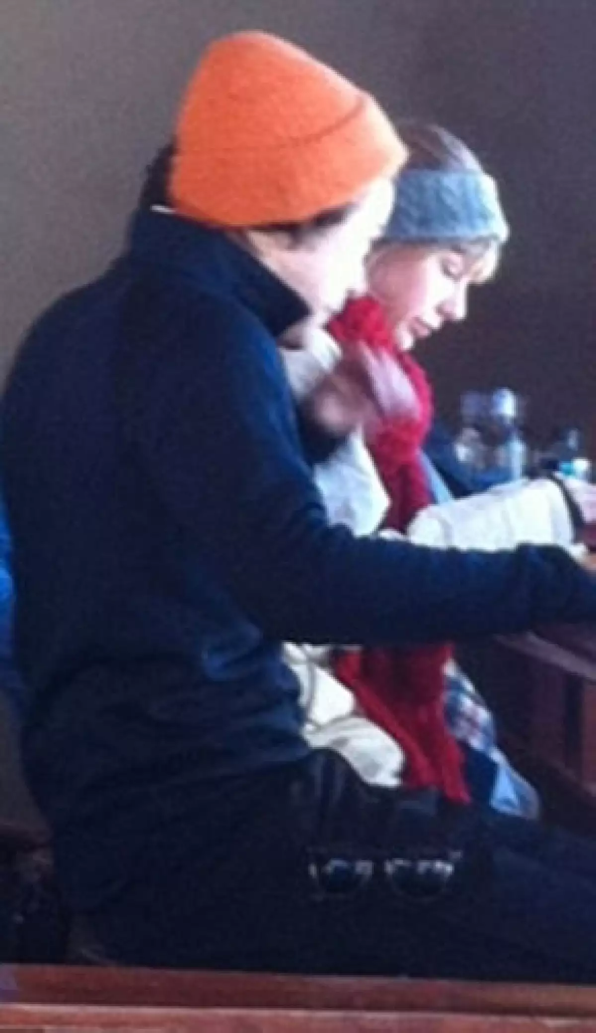 La divertida pareja fue vista en las pistas de esquí en Utah, y al parecer ya tienen planes para pasar navidad juntos en Australia.