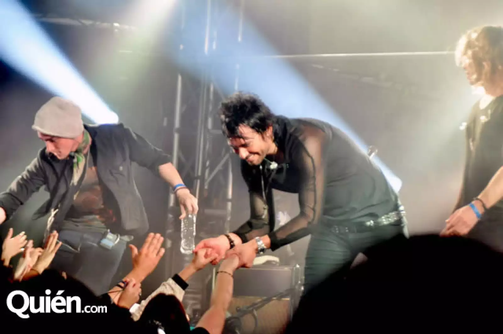 Beto Cuevas en el Woodstock Valle