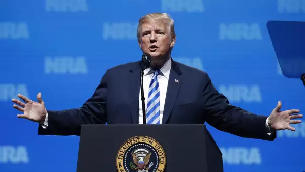 Trump ante la NRA